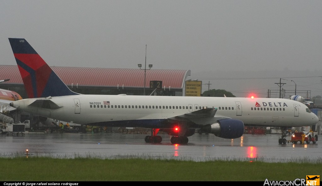 N6705Y - Boeing 757-232 - Delta Airlines