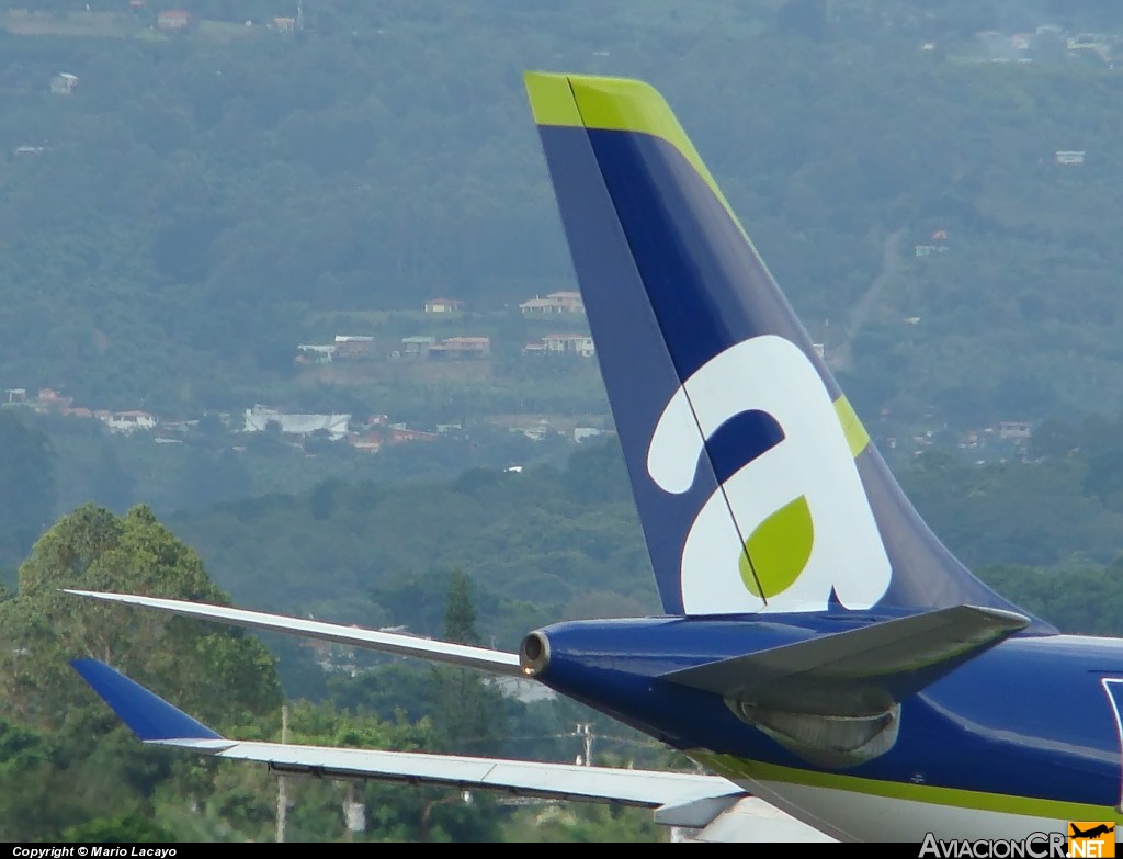 EC-KCF - Airbus A340-311 - Air Comet
