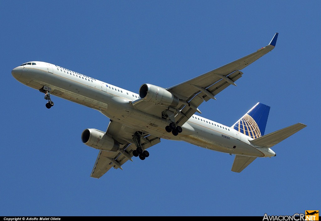 N58101 - Boeing 757-224 - Continental Airlines