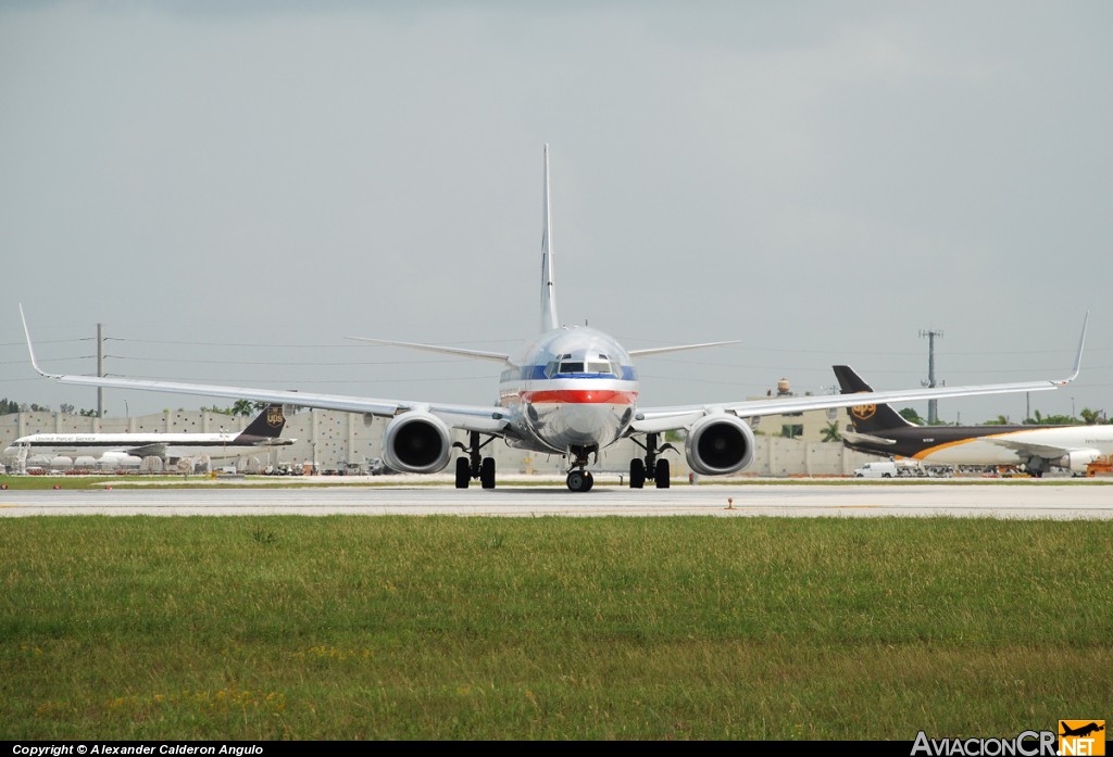 N939AN - Boeing 737-823 - American Airlines