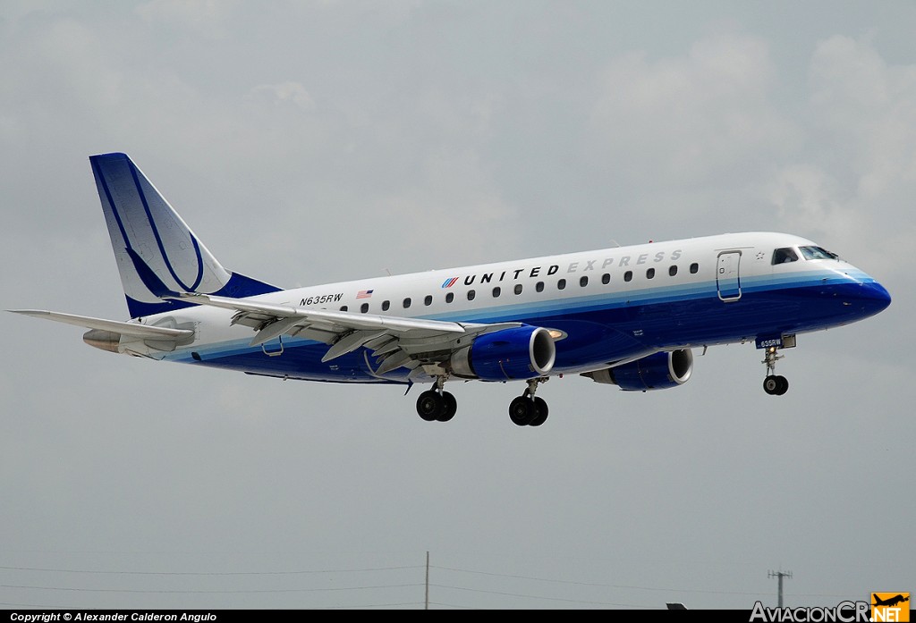 N635RW - Embraer ERJ-170-100SE - United Express (Shuttle America)
