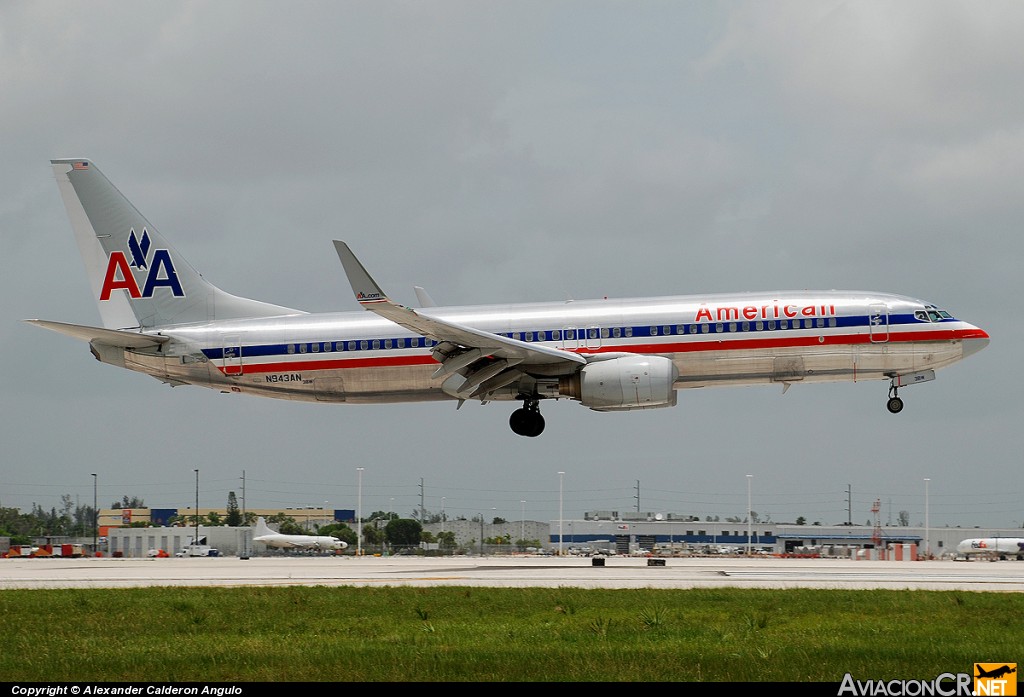 N943AN - Boeing 737-823 - American Airlines
