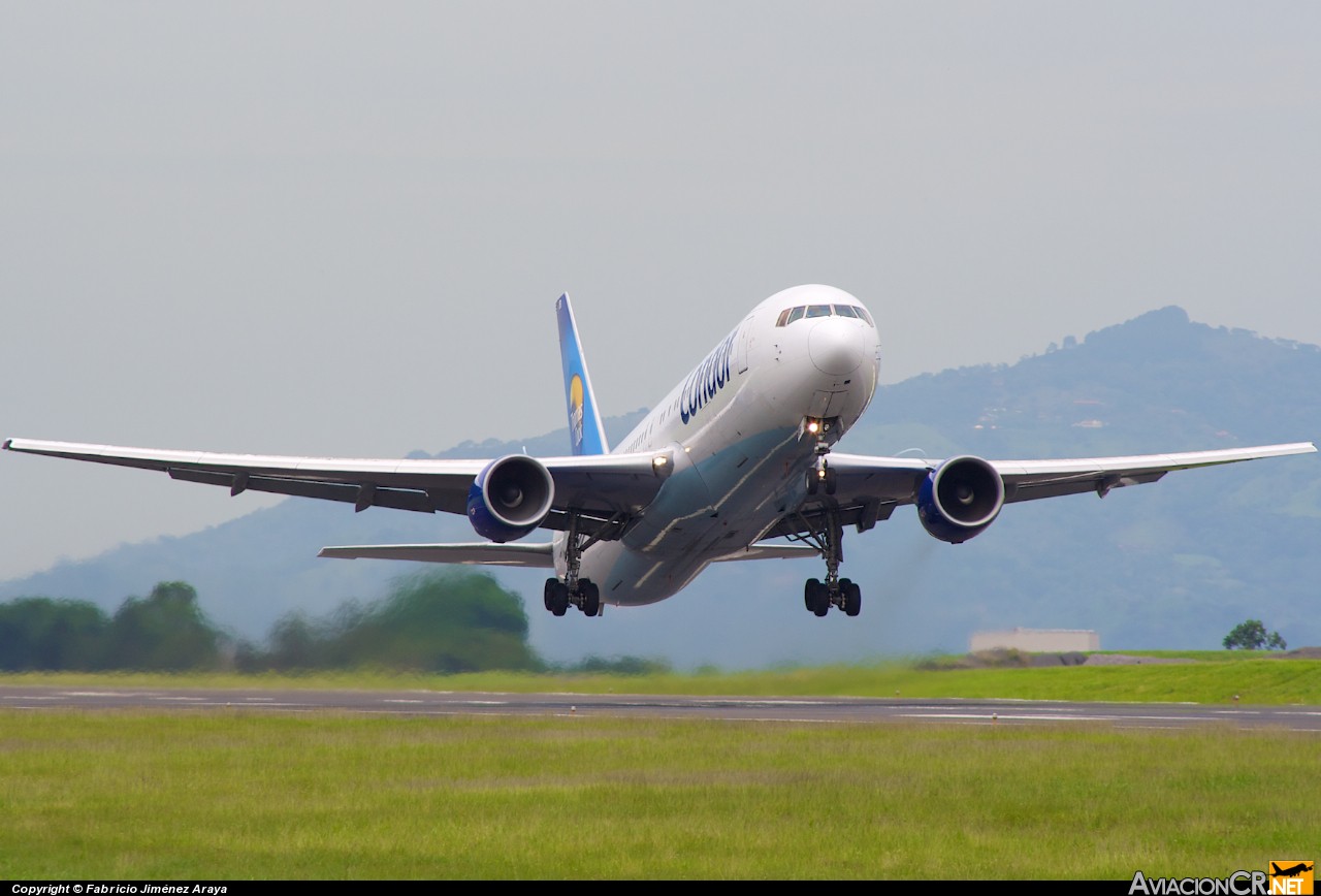 D-ABUB - Boeing 767-330(ER) - Condor