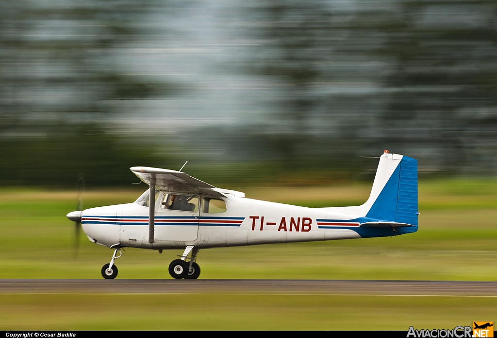 TI-ANB - Cessna 172B Skyhawk - Privado