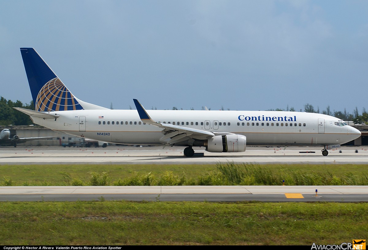 N14242 - Boeing 737-824 - Continental Airlines