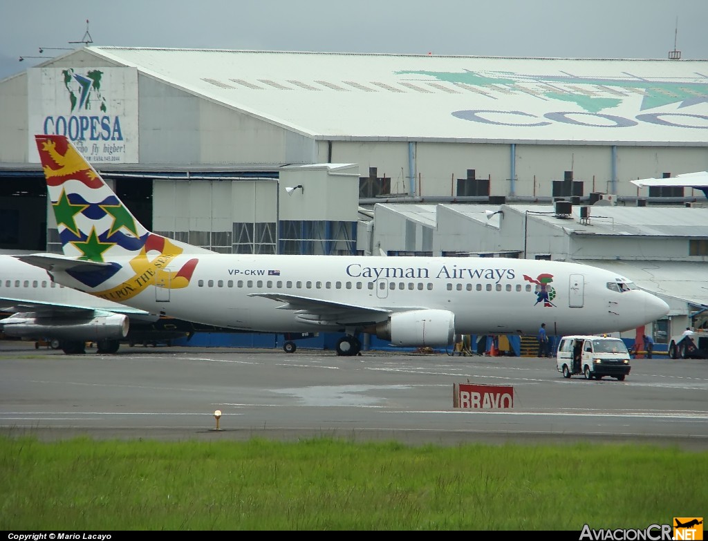 VP-CKW - Boeing 737-36E - Cayman Airways
