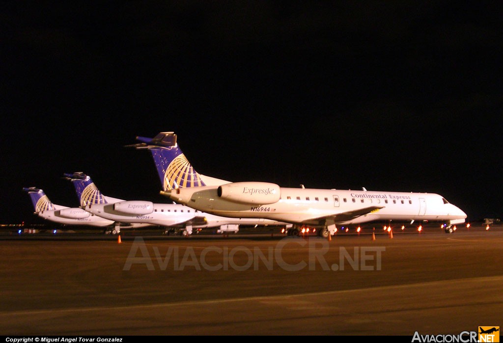 N16944 - Embraer EMB-145EP (ERJ-145EP) - Continental Express (ExpressJet Airlines)