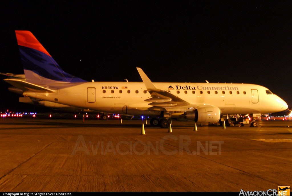 N859RW - Embraer ERJ-170-100SE - Delta Connection (Shuttle America)