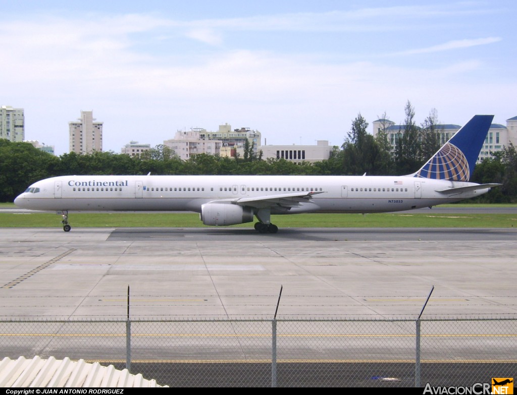 N75853 - Boeing 757-324 - Continental Airlines