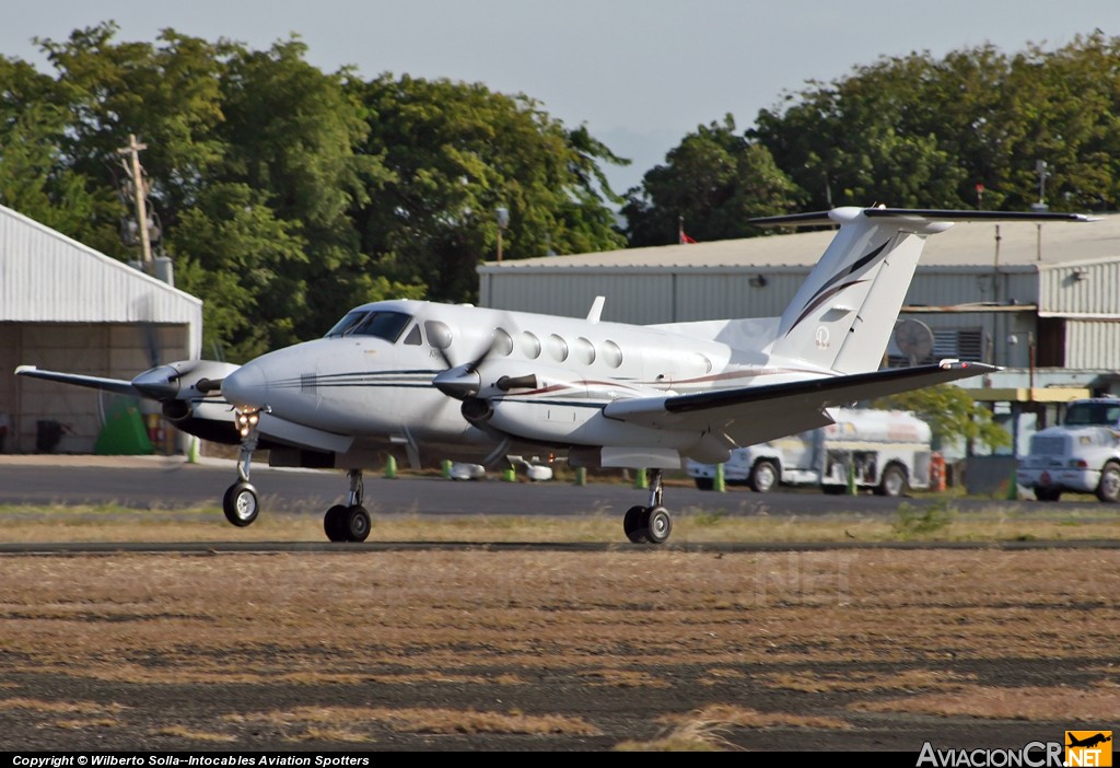 N5021S - King Air B200 - RG Engineering