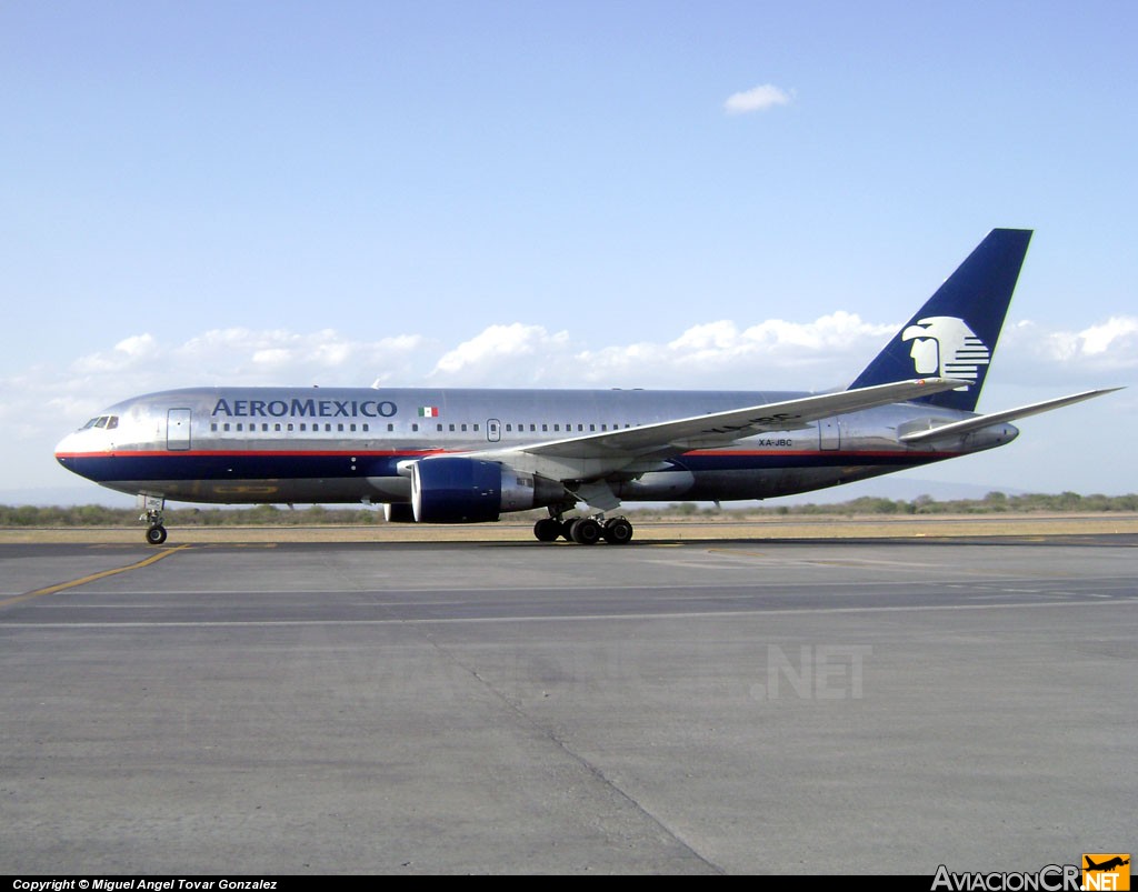 XA-JBC - Boeing 767-284 (ER) - Aeromexico