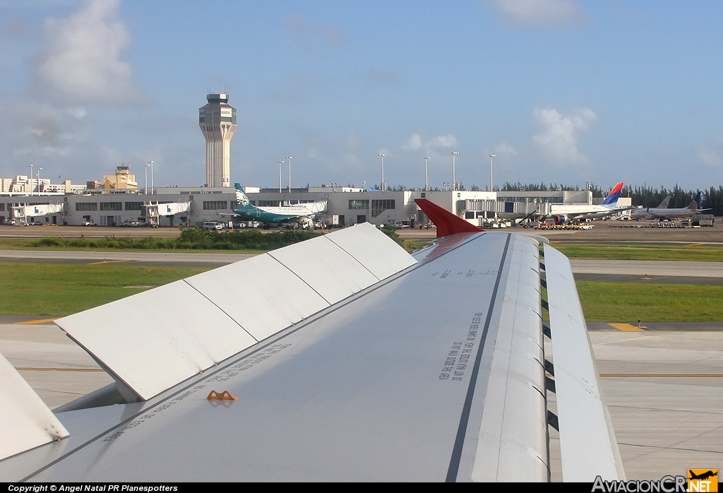 N498TA - Airbus A320-233 - TACA