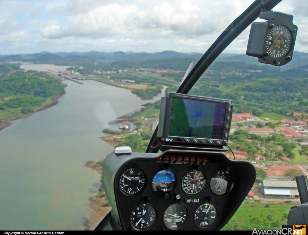 HP-1613 - Robinson R44 Raven - Privado