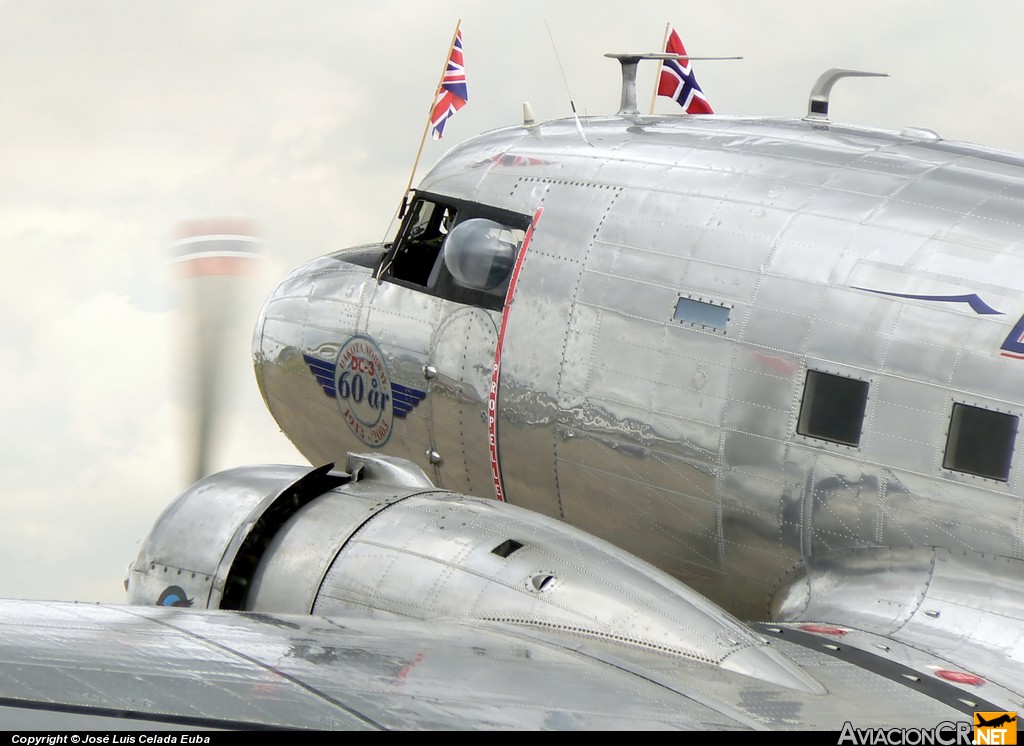 LN-WND - Douglas DC-3 (C-47/53/117/R4D/Skytrain/Dakota) (Genérico) - Dakota Norway
