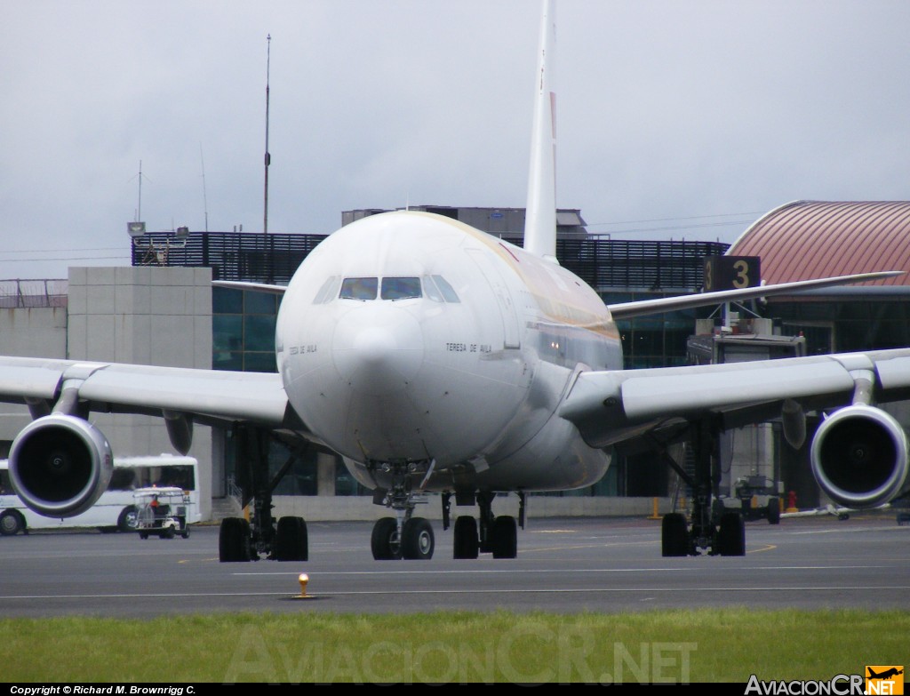 EC-GPB - Airbus A340-313X - Iberia