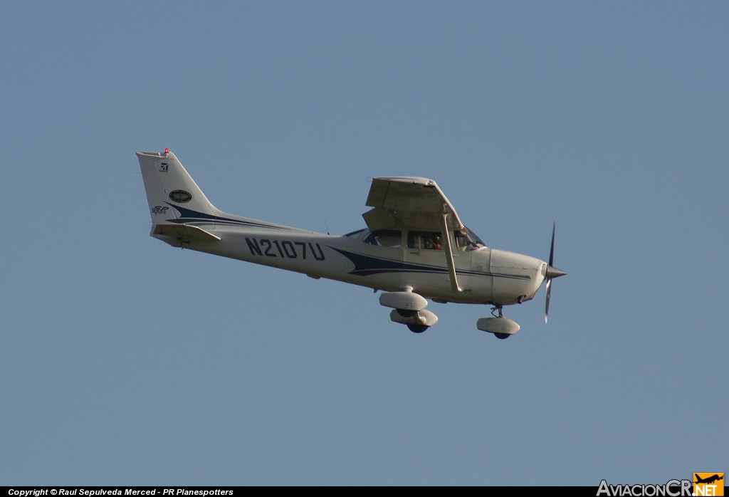 N2107U - Cessna 172S Skyhawk SP - Isla Grande Flying School