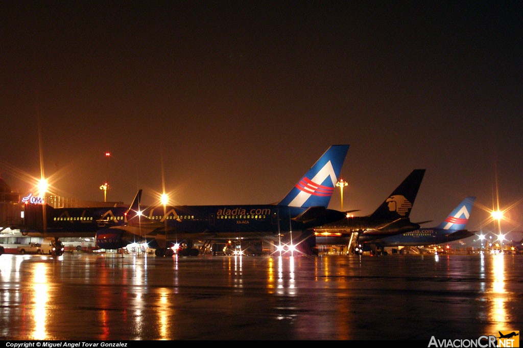 XA-ACA - Boeing 757-2Q8 - Aladia