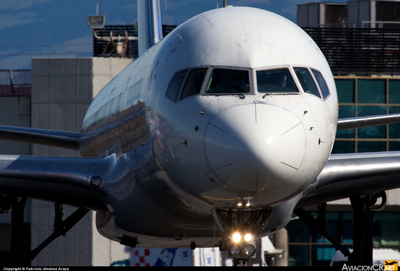 N656DL - Boeing 757-223 - Delta Airlines