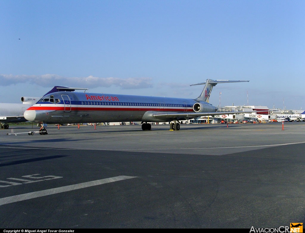 N76202 - McDonnell Douglas MD-83 (DC-9-83) - American Airlines