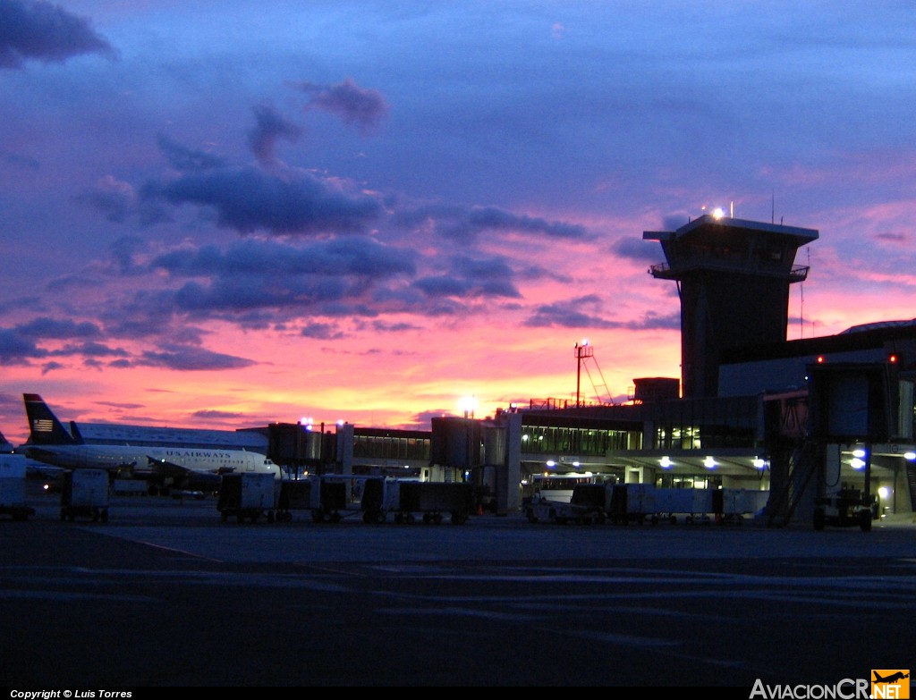  -  - Aeropuerto