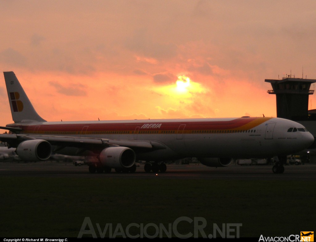 EC-IZX - A340-642 - Iberia