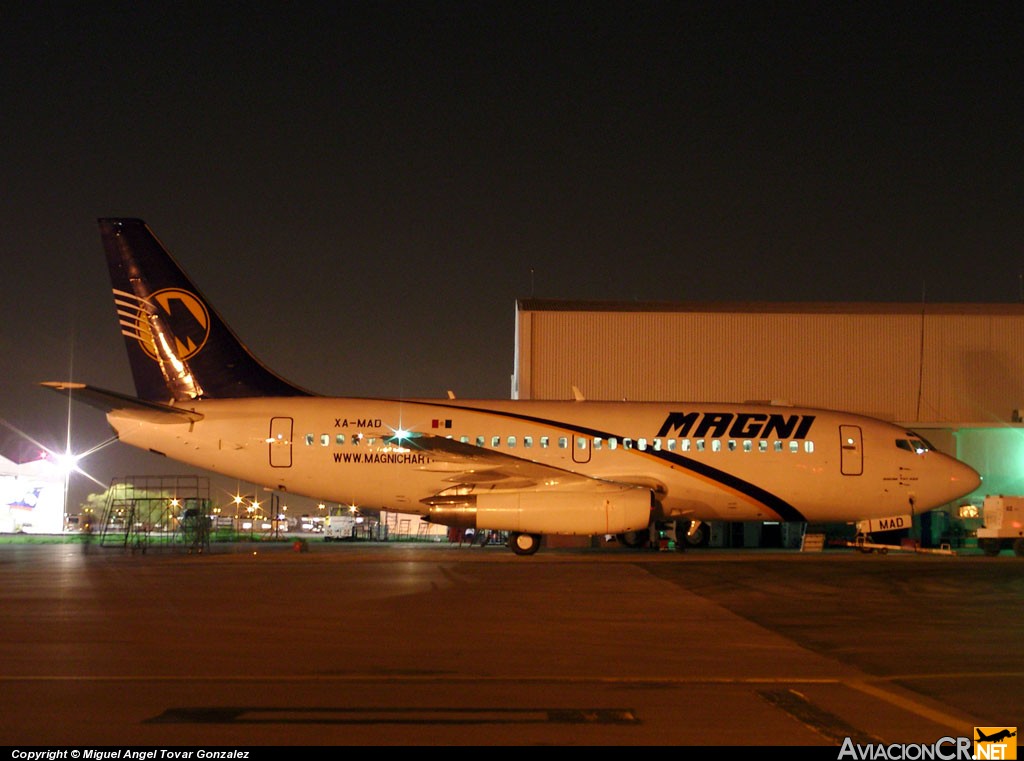XA-MAD - Boeing 737-277 - Magnicharter