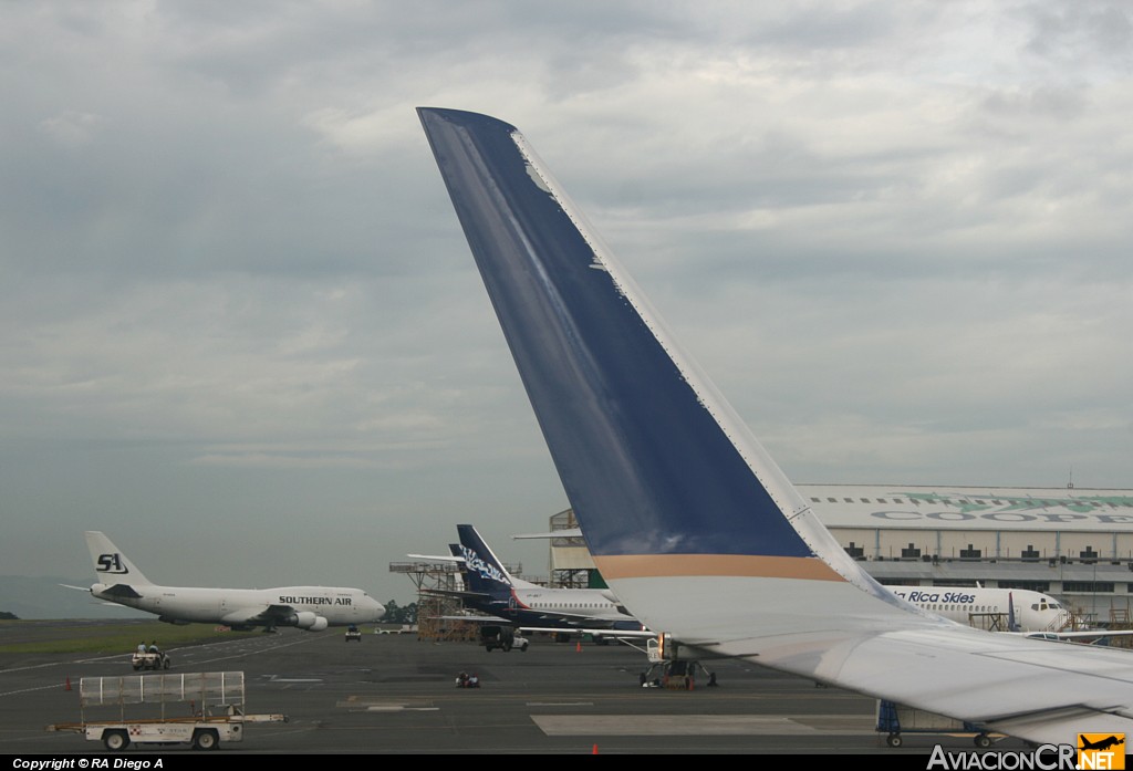 N34222 - Boeing 737-824 - Continental Airlines