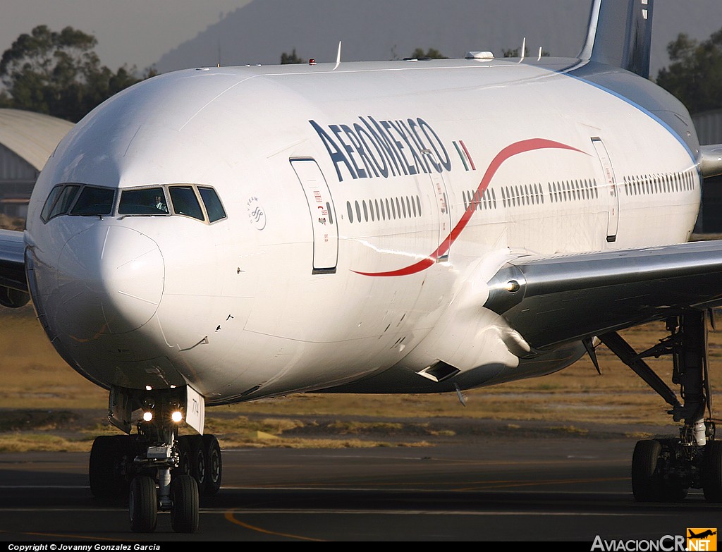 N774AM - Boeing 777-2Q8ER - Aeromexico