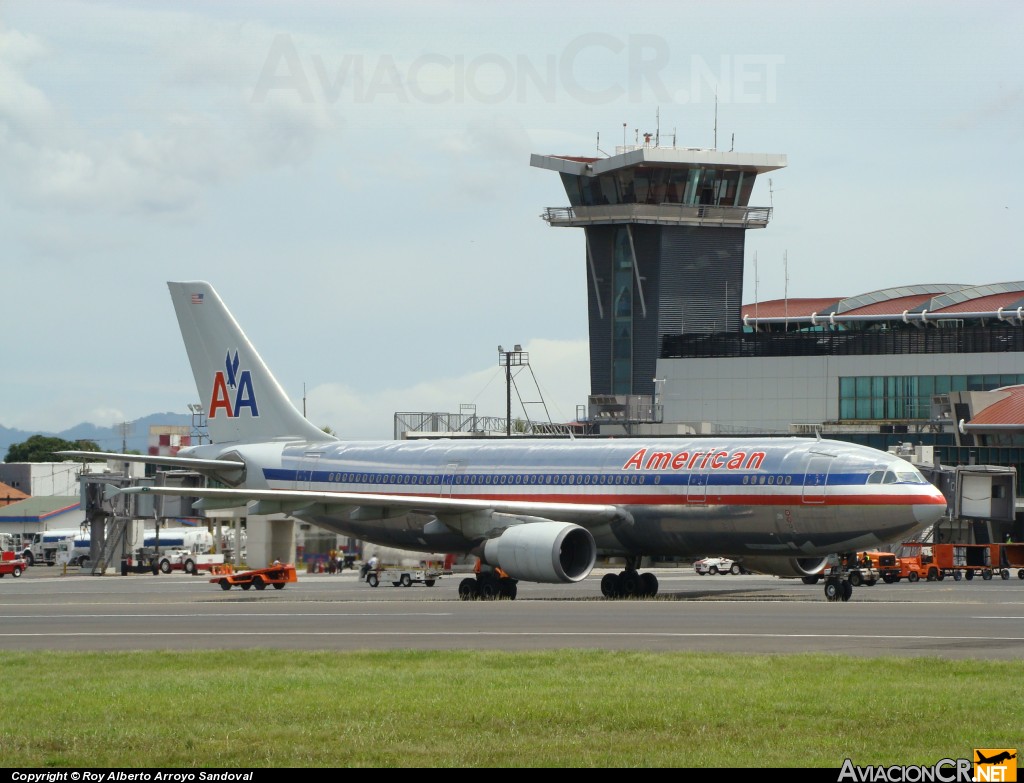 N7062A - Airbus A300B4-605R - American Airlines