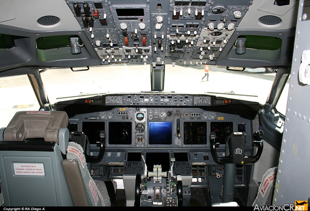 N34222 - Boeing 737-824 - Continental Airlines