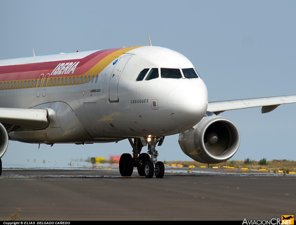 EC-HTA - Airbus A320-214 - Iberia