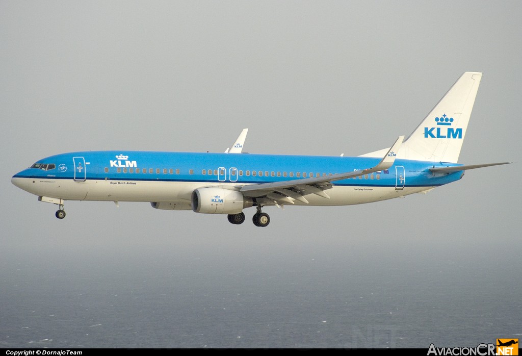 PH-BXU - Boeing 737-8BK - KLM - Royal Dutch Airlines