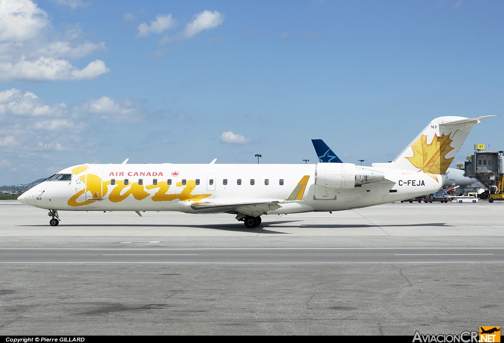 C-FEJA - Canadair CL-600-2B19 Regional Jet CRJ-200 - Jazz (Air Canada)