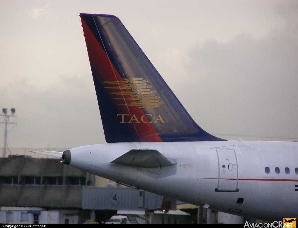 N452TA - Airbus A320-233 - TACA