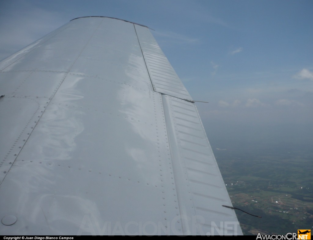 TI-AJG - Piper PA-28-181 Cherokee Archer II - ECDEA - Escuela Costarricense de Aviación
