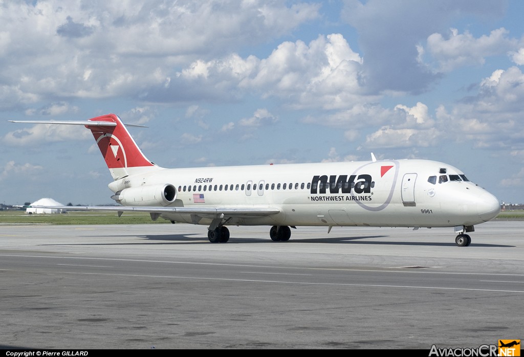 N924RW - Douglas DC-9-31 - Northwest Airlines