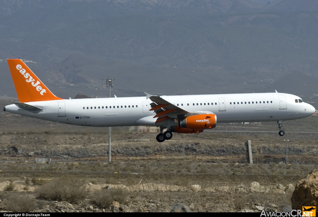 G-TTIH - Airbus A320-231 - EasyJet Airline