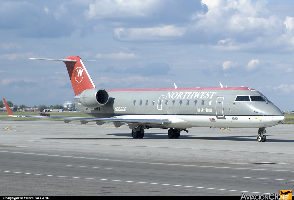 N8560F - Canadair CL-600-2B19 Regional Jet CRJ-200 - Northwest Jet Airlink