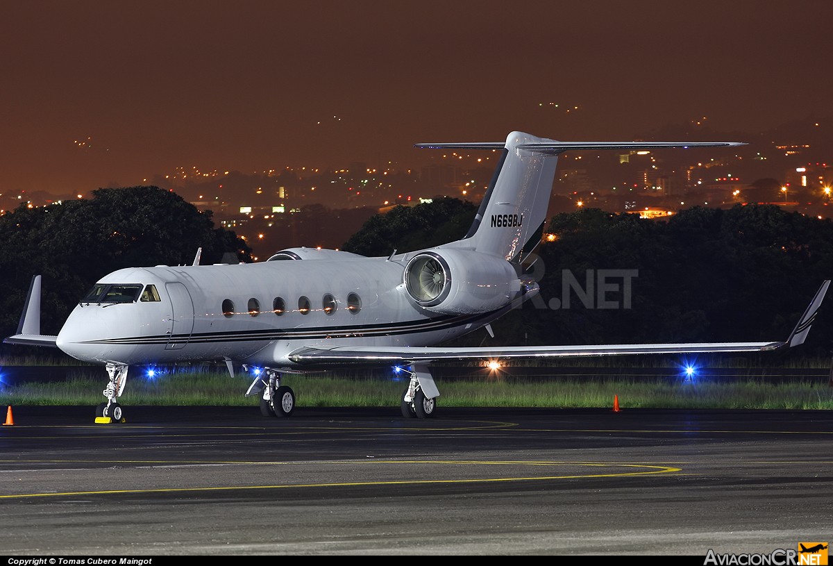 N669BJ - Gulfstream G-IV(SP) - Privado