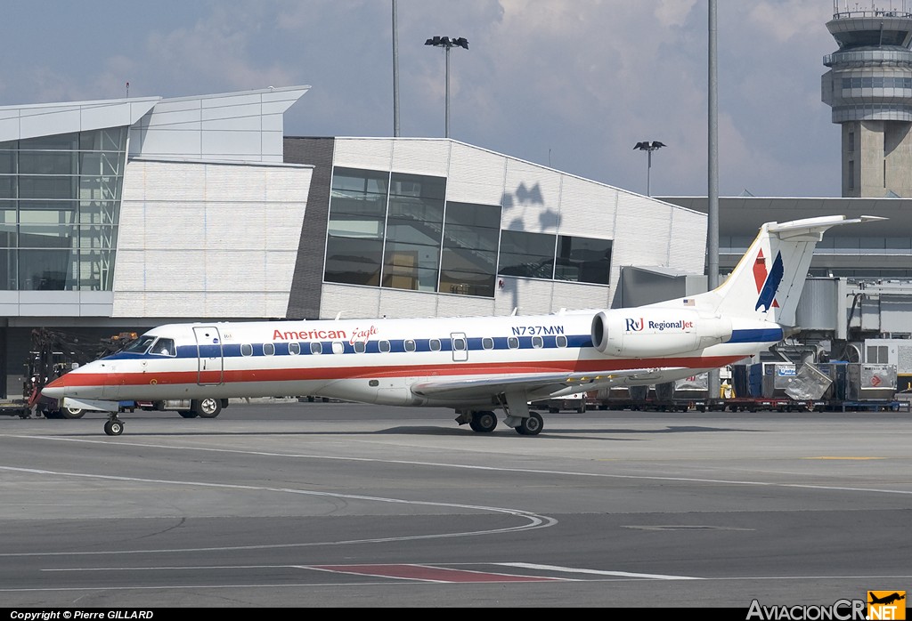 N737NW - Embraer ERJ-135LR - American Eagle
