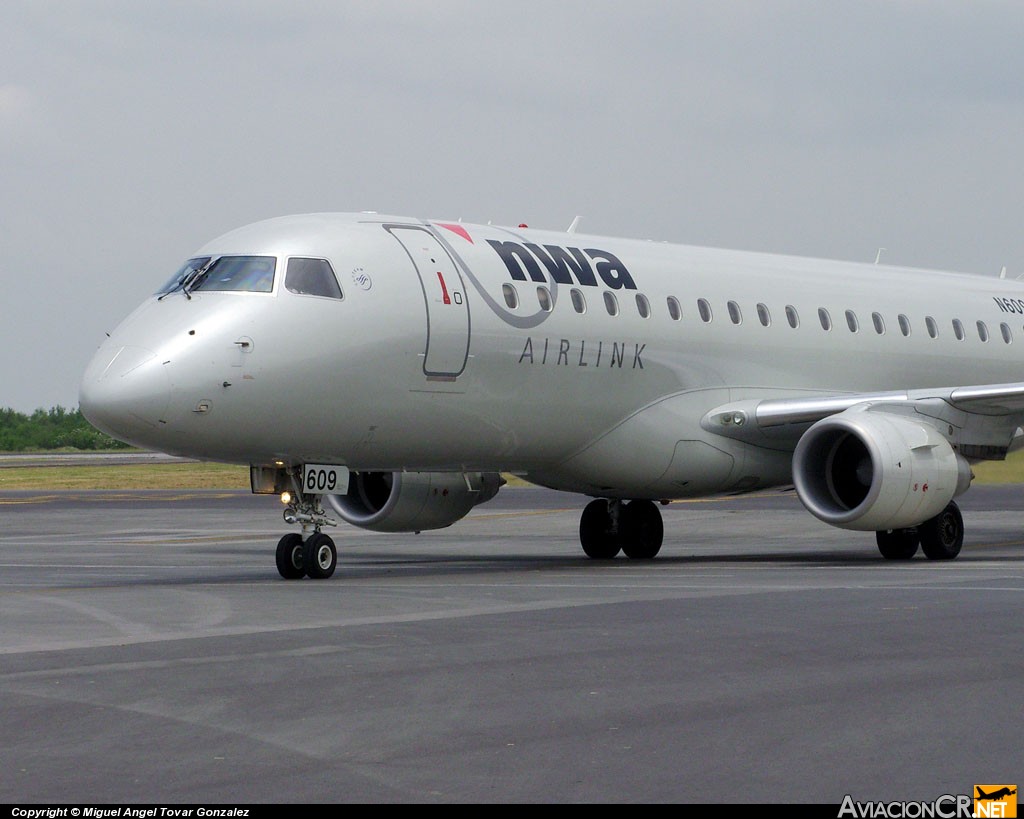 N609CZ - Embraer ERJ 170-200 LR - Northwest Airlink (Compass Airlines)