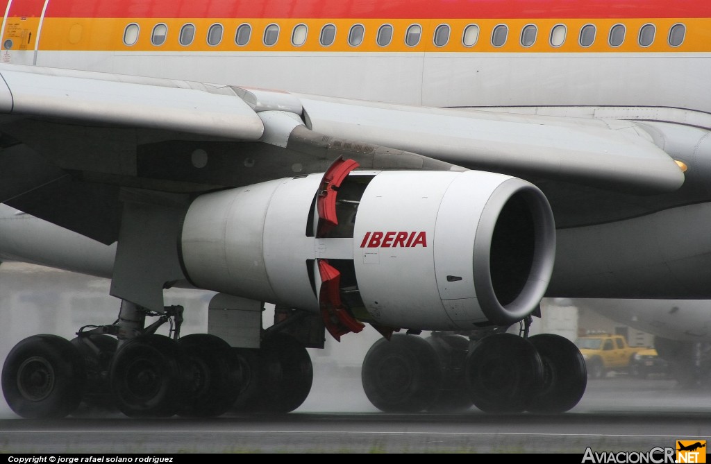 EC-GPB - Airbus A340-313X - Iberia