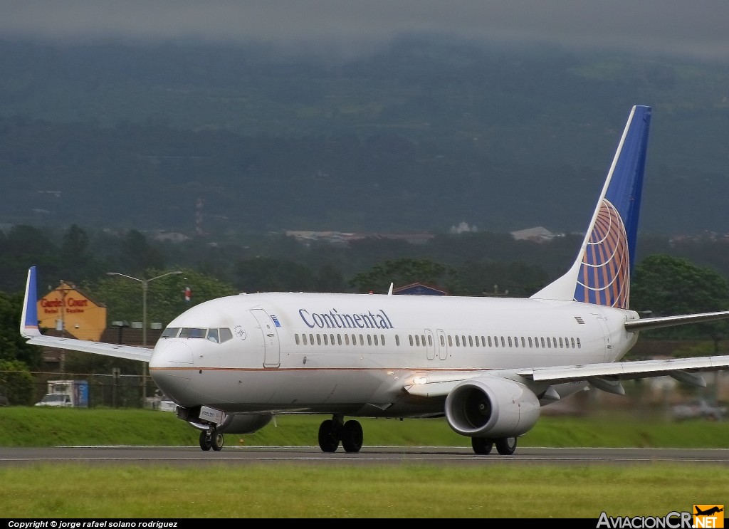 N39297 - Boeing 737-824 - Continental Airlines