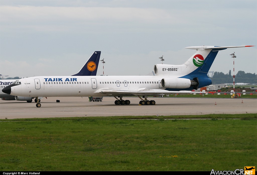 EY-85692 - Tupolev Tu-154M - Tajik Air