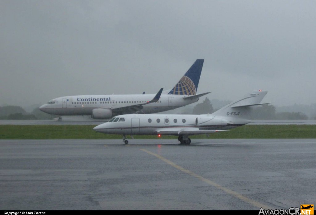 C-FSJI - Dassault Falcon 200 - Privado