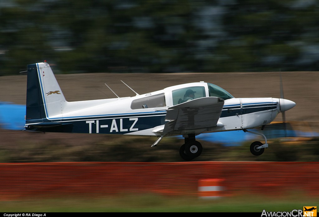 TI-ALZ - Grumman American AA-5-A - ECDEA - Escuela Costarricense de Aviación