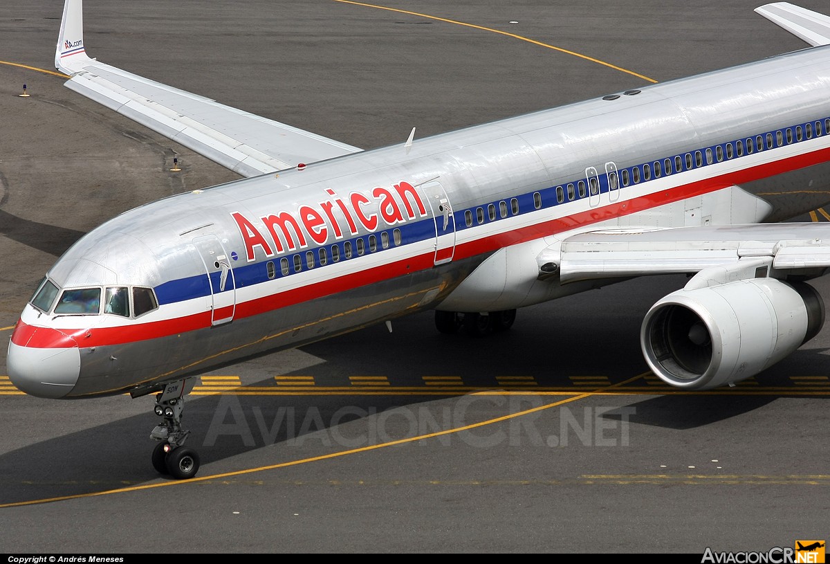 N695AN - Boeing 757-223 - American Airlines