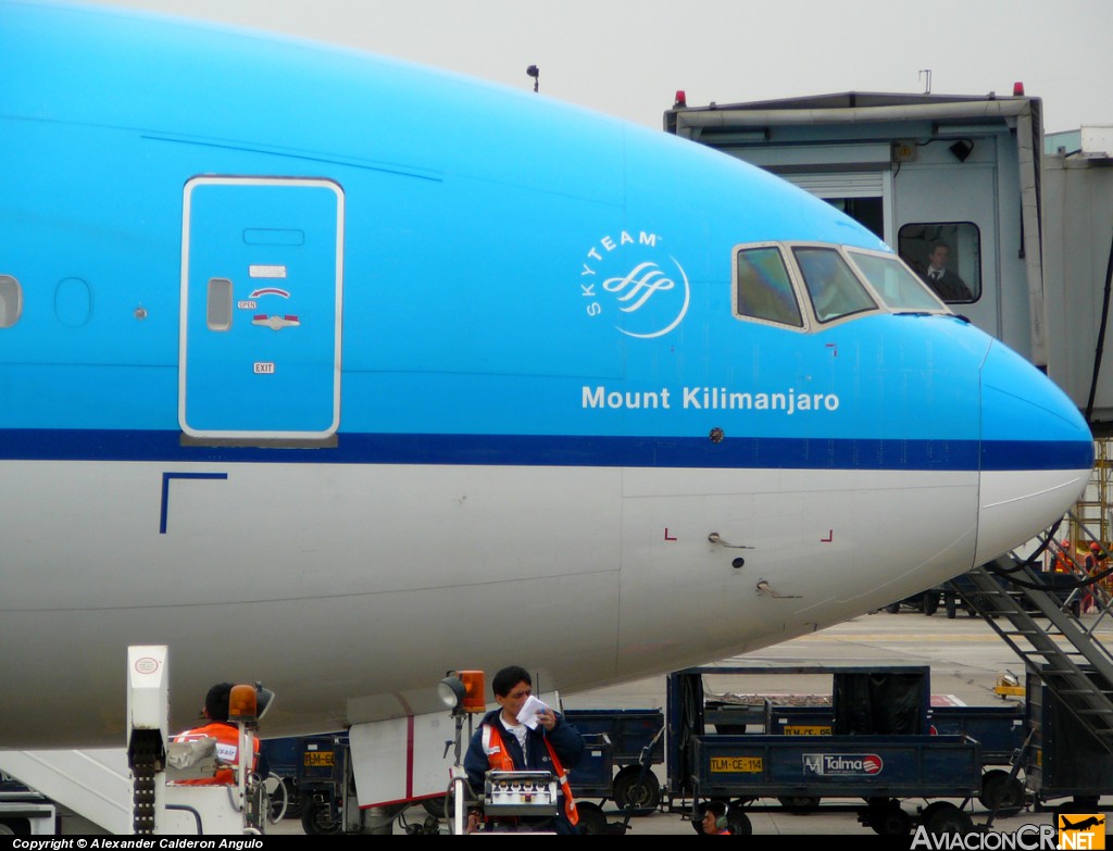 PH-BQK - Boeing 777-206/ER - KLM - Royal Dutch Airlines