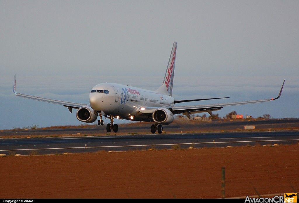 EC--JKZ - Boeing 737-86N - Air Europa