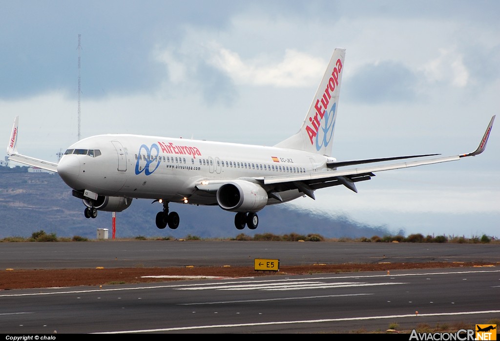 EC--JKZ - Boeing 737-86N - Air Europa